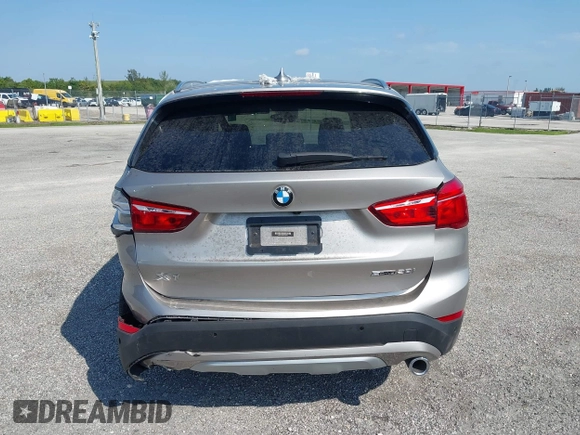 2021 BMW X1 sDrive28i z VIN WBXJG7C09M5U26043, wystawiony jako IAAI lot #36062187 z przebiegiem 14 844 mil mil oraz . Historia ofert i sprzedaży dostępna na DreamBid. Obrazek 15.