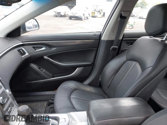2011 Cadillac CTS z VIN 1G6DC5EY9B0153096, wystawiony jako IAAI lot #42146595 z przebiegiem 148 990 mil mil oraz . Historia ofert i sprzedaży dostępna na DreamBid. Obrazek 5.