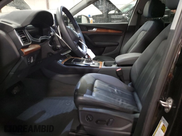 2023 Audi Q5 S line Premium Plus z VIN WA1EAAFY0P2012471, wystawiony jako Copart lot #46834795 z przebiegiem 37 811 mil mil oraz Nie do naprawy. Historia ofert i sprzedaży dostępna na DreamBid. Obrazek 7.