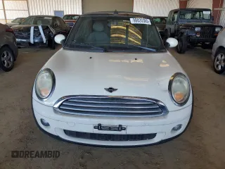 2010 MINI Convertible with VIN WMWMR3C59ATU98390, listed as a Copart auction lot 88820365 with 93,029 mi miles and Clean Title. Bid and sale history available at DreamBid. Image 5.