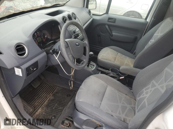 2013 Ford Transit Connect XL z VIN NM0LS7CN4DT162402, wystawiony jako Copart lot #55686975 z przebiegiem 155 976 mil mil oraz Nie do naprawy • Non repairable. Historia ofert i sprzedaży dostępna na DreamBid. Obrazek 8.