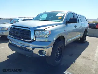 2013 Toyota Tundra 4WD Truck with VIN 5TFUW5F18DX312724, listed as a IAAI auction lot 41735502 with 95,097 mi miles. Bid and sale history available at carsss.com. Image 2.