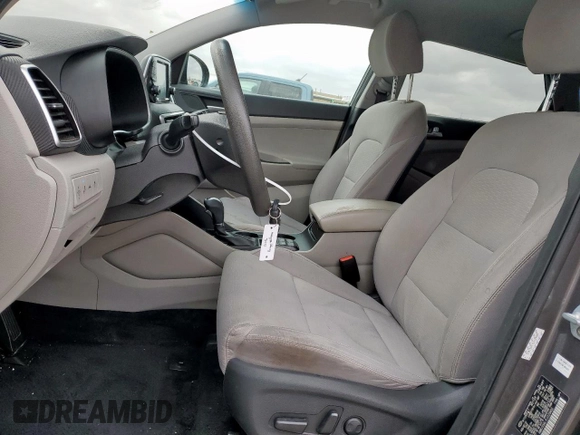 2020 Hyundai Tucson SEL z VIN KM8J33AL7LU129402, wystawiony jako Copart lot #47546695 z przebiegiem 118 967 mil mil oraz Szkoda całkowita • Salvage title. Historia ofert i sprzedaży dostępna na DreamBid. Obrazek 7.