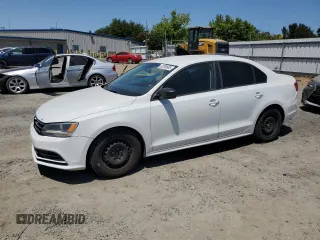 2015 Volkswagen Jetta S with VIN 3VW2K7AJ1FM297284, listed as a Copart auction lot 62200685 with 110,352 mi miles and Salvage title. Bid and sale history available at DreamBid. Image 1.