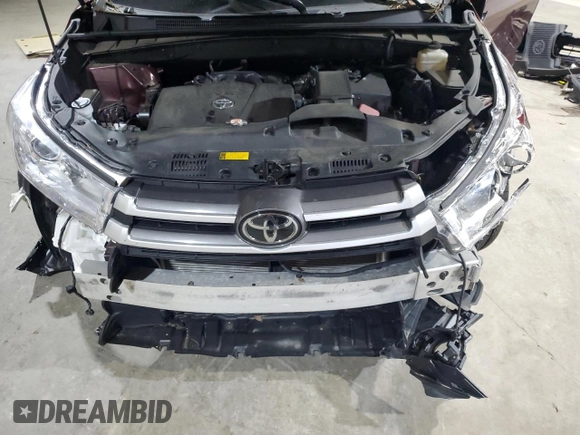 2019 Toyota Highlander SE z VIN 5TDJZRFH8KS918297, wystawiony jako Copart lot #53847475 z przebiegiem 50 672 mil mil oraz Szkoda całkowita • Salvage title. Historia ofert i sprzedaży dostępna na DreamBid. Obrazek 12.