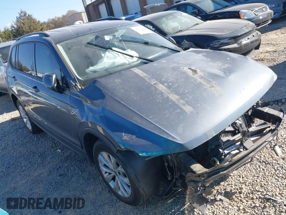 2020 Volkswagen Tiguan S with VIN 3VV1B7AX3LM182198, listed as a IAAI auction lot 41027182 with 44,884 mi miles and . Bid and sale history available at DreamBid. Image 1.