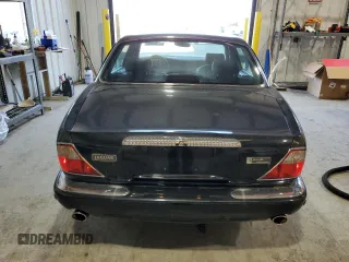 2001 Jaguar XJ with VIN SAJDA25B01MF26440, listed as a Copart auction lot 83933224 with 124,873 mi miles and Clean Title. Bid and sale history available at DreamBid. Image 6.