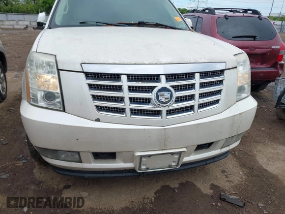 2007 Cadillac Escalade z VIN 1GYFK63837R304030, wystawiony jako IAAI lot #42198618 z przebiegiem 202 093 mil mil oraz . Historia ofert i sprzedaży dostępna na DreamBid. Obrazek 6.