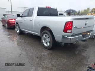 2012 Ram 1500 Big Horn z VIN 1C6RD6GT3CS224300, wystawiony jako IAAI lot #40807733 z przebiegiem 145 495 mil mil oraz . Historia ofert i sprzedaży dostępna na DreamBid. Obrazek 3.