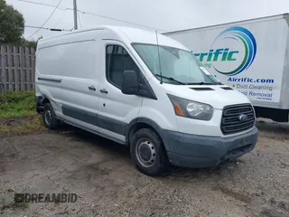 2016 Ford Transit Cargo z VIN 1FTYR2CM3GKA71789, wystawiony jako IAAI lot #41405117 z przebiegiem 196 958 mil mil oraz . Historia ofert i sprzedaży dostępna na DreamBid. Obrazek 1.