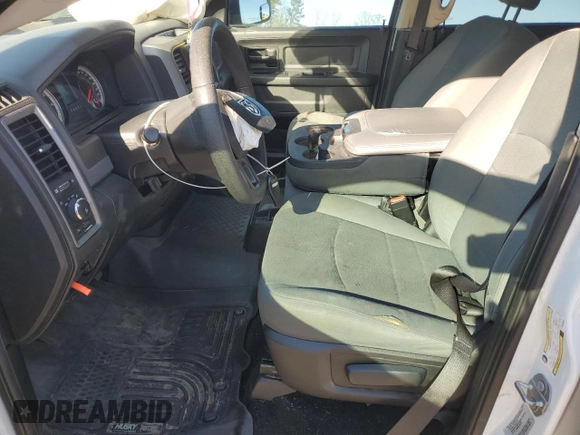 2017 Ram 1500 Express z VIN 3C6RR6KT3HG529951, wystawiony jako Copart lot #88148905 z przebiegiem 142 395 mil mil oraz Szkoda całkowita • Salvage title. Historia ofert i sprzedaży dostępna na DreamBid. Obrazek 7.