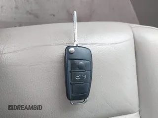 2008 Audi A6 z VIN WAUDH74F38N048282, wystawiony jako IAAI lot #42194163 z przebiegiem 185 070 mil mil oraz . Historia ofert i sprzedaży dostępna na DreamBid. Obrazek 11.