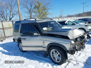 2002 Land Rover Discovery Cloth with VIN SALTY15422A770682, listed as a IAAI auction lot 41166606 with 159,940 mi miles and . Bid and sale history available at DreamBid. Image 13.