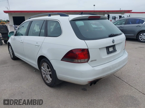 2014 Volkswagen Jetta TDI с VIN 3VWPL7AJ4EM623127, выставлен на аукционе IAAI как лот 42426824 с пробегом 146 530 миль миль и . История ставок и продаж доступна на DreamBid. Изображение 3.