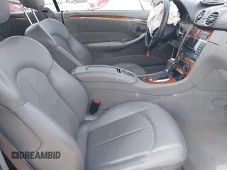 2007 Mercedes-Benz CLK 350 z VIN WDBTK56F57T080161, wystawiony jako IAAI lot #42291070 z przebiegiem 64 689 mil mil oraz . Historia ofert i sprzedaży dostępna na DreamBid. Obrazek 5.