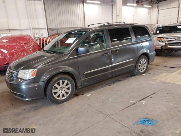 2015 Chrysler Town & Country Touring with VIN 2C4RC1BG0FR706401, listed as a IAAI auction lot 41626603 with 164,903 mi miles. Bid and sale history available at carsss.com. Image 2.