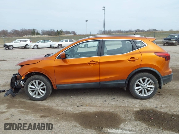 2017 Nissan Rogue Sport SL with VIN JN1BJ1CR8HW103023, listed as a IAAI auction lot 41810707 with 77,172 mi miles. Bid and sale history available at carsss.com. Image 14.