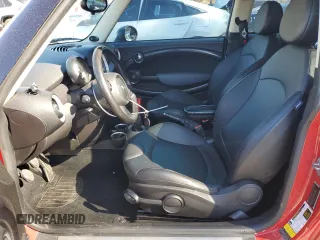 2011 MINI Hardtop S with VIN WMWSV3C5XBTY24525, listed as a Copart auction lot 49977475 with 110,627 mi miles and Salvage title. Bid and sale history available at DreamBid. Image 7.