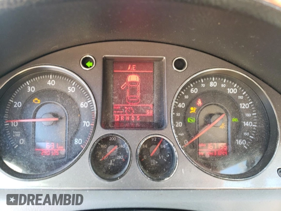 2008 Volkswagen Passat Turbo z VIN WVWJK73C28P081938, wystawiony jako Copart lot #43255115 z przebiegiem 167 156 mil mil oraz Szkoda całkowita • Salvage title. Historia ofert i sprzedaży dostępna na DreamBid. Obrazek 9.