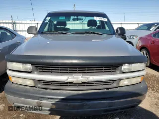 2002 Chevrolet Silverado 1500 with VIN 1GCEC14W52Z198932, listed as a Copart auction lot 51978105 with 188,211 mi miles and Salvage Title. Bid and sale history available at carsss.com. Image 5.