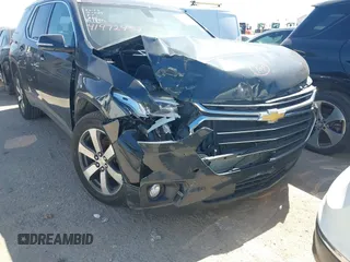2018 Chevrolet Traverse LT Leather with VIN 1GNEVHKW1JJ218359, listed as a IAAI auction lot 41472457 with 118,412 mi miles. Bid and sale history available at carsss.com. Image 18.