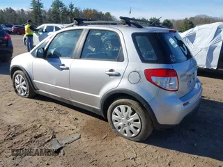 2013 Suzuki SX4 Crossover with VIN JS2YB5A33D6100797, listed as a IAAI auction lot 40826956 with 110,016 mi miles. Bid and sale history available at carsss.com. Image 3.