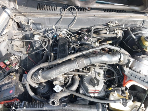 1989 Toyota Pickup с VIN JT4RN13S9K0003042, выставлен на аукционе IAAI как лот 41827042 с пробегом 347 063 миль миль и . История ставок и продаж доступна на DreamBid. Изображение 10.