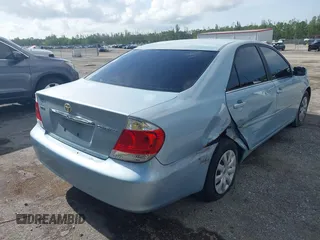 2005 Toyota Camry LE with VIN 4T1BE30KX5U589356, listed as a IAAI auction lot 42471176 with 142,153 mi miles and . Bid and sale history available at DreamBid. Image 6.