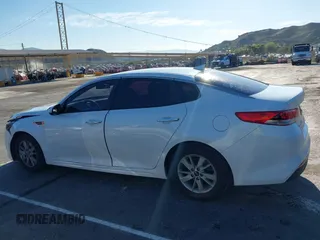 2016 Kia Optima LX z VIN 5XXGT4L34GG049312, wystawiony jako IAAI lot #41890581 z przebiegiem 142 360 mil mil oraz . Historia ofert i sprzedaży dostępna na DreamBid. Obrazek 13.