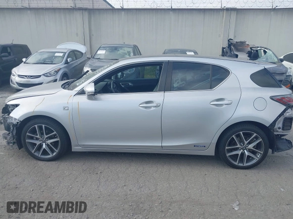 2015 Lexus CT 200h с VIN JTHKD5BH5F2236734, выставлен на аукционе IAAI как лот 42127956 с пробегом 89 811 миль миль и . История ставок и продаж доступна на DreamBid. Изображение 14.