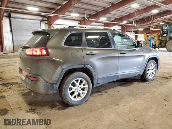 2015 Jeep Cherokee Latitude with VIN 1C4PJMCS4FW675341, listed as a Copart auction lot 51131425 with 123,302 mi miles and Clean Title. Bid and sale history available at DreamBid. Image 3.