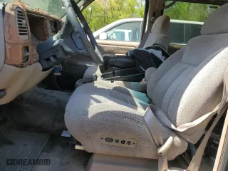 1999 Chevrolet Tahoe with VIN 1GNEC13R2XJ536828, listed as a Copart auction lot 53610465 with 201,276 mi miles and Salvage Title. Bid and sale history available at carsss.com. Image 7.