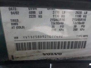 2002 Volvo V70 with VIN YV1SZ58D921077492, listed as a IAAI auction lot 42053894 with 167,887 mi miles and . Bid and sale history available at DreamBid. Image 9.