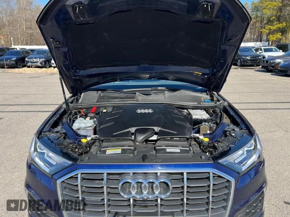 2021 Audi Q7 Premium with VIN WA1AXAF70MD025287, listed as a Copart auction lot 59905225 with 106,504 mi miles and Clean title. Bid and sale history available at DreamBid. Image 8.