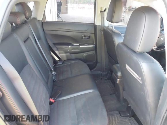 2018 Mitsubishi Outlander SE with VIN JA4AR3AW4JU006449, listed as a IAAI auction lot 42159454 with 84,336 mi miles and . Bid and sale history available at DreamBid. Image 8.