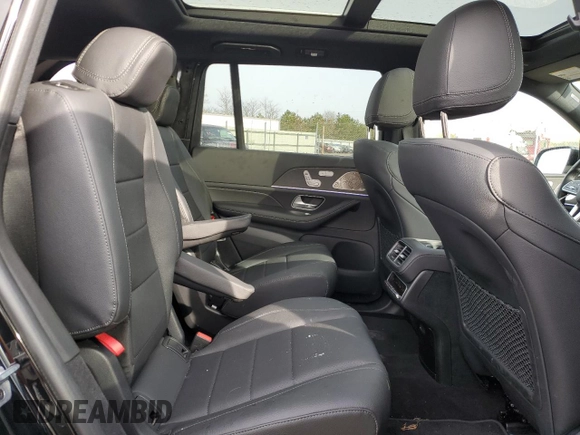 2022 Mercedes-Benz GLS 450 with VIN 4JGFF5KE4NA710045, listed as a Copart auction lot 50248833 with 1,642 mi miles and . Bid and sale history available at DreamBid. Image 10.