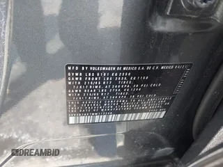 2021 Volkswagen Tiguan SE z VIN 3VV3B7AX7MM113248, wystawiony jako IAAI lot #42025906 z przebiegiem 92 442 mil mil oraz . Historia ofert i sprzedaży dostępna na DreamBid. Obrazek 9.