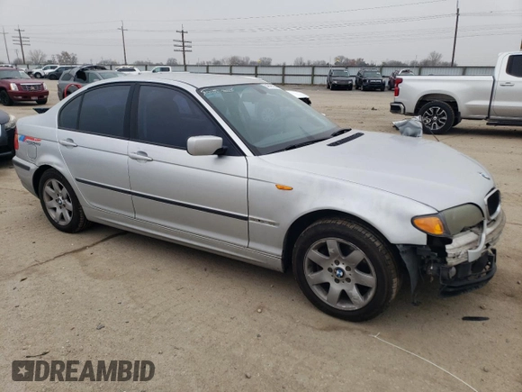 2004 BMW 3 Series 325i with VIN WBAAZ33444KP85267, listed as a Copart auction lot 84643124 with 205,226 mi miles and Salvage Title. Bid and sale history available at carsss.com. Image 4.