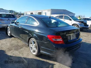 2015 Mercedes-Benz C-Class C 250 with VIN WDDGJ4HB2FG386158, listed as a IAAI auction lot 41373544 with 94,309 mi miles. Bid and sale history available at carsss.com. Image 3.