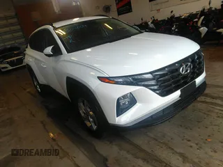2024 Hyundai Tucson SEL with VIN 5NMJB3DE3RH361984, listed as a IAAI auction lot 41554504 with 36,275 mi miles and . Bid and sale history available at carsss.com. Image 1.