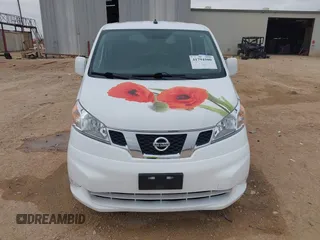 2015 Nissan NV200 SV with VIN 3N6CM0KN4FK715632, listed as a IAAI auction lot 41794500 with 156,495 mi miles. Bid and sale history available at carsss.com. Image 12.