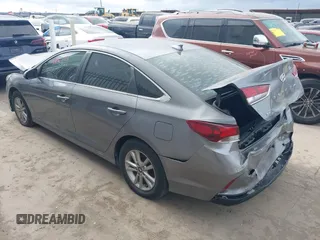 2019 Hyundai Sonata SE with VIN 5NPE24AF7KH751127, listed as a IAAI auction lot 41184221 with 83,267 mi miles and . Bid and sale history available at carsss.com. Image 3.
