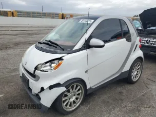 2009 Smart fortwo Pure with VIN WMEEJ31X79K226863, listed as a Copart auction lot 49114825 with 73,083 mi miles and Salvage Title. Bid and sale history available at carsss.com. Image 1.