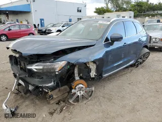 2018 Volvo XC60 Inscription with VIN YV4102RL5J1092969, listed as a Copart auction lot 67939102 with 43,435 mi miles. Bid and sale history available at carsss.com. Image 1.