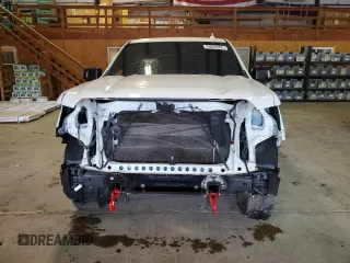 2022 GMC Sierra 1500 AT4 with VIN 3GTP9EEL4NG146800, listed as a Copart auction lot 55836695 with 71,766 mi miles and Salvage title. Bid and sale history available at DreamBid. Image 5.