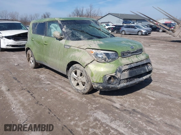 2017 Kia Soul with VIN KNDJN2A22H7888030, listed as a IAAI auction lot 41803846 with 118,582 mi miles. Bid and sale history available at carsss.com. Image 1.
