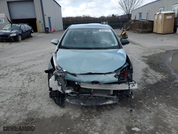 2021 Toyota Prius L Eco with VIN JTDKAMFU0M3134583, listed as a Copart auction lot 52434195 with 26,018 mi miles and Salvage Title. Bid and sale history available at carsss.com. Image 5.