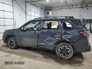 2025 Subaru Forester with VIN JF2SLDAC2SH424463, listed as a Copart auction lot 43462085 with 4,458 mi miles and Salvage title. Bid and sale history available at DreamBid. Image 2.