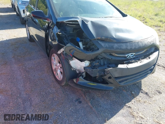 2013 Hyundai Elantra с VIN KMHD35LE7DU031754, выставлен на аукционе IAAI как лот 41004237 с пробегом 101 743 миль миль и . История ставок и продаж доступна на DreamBid. Изображение 6.