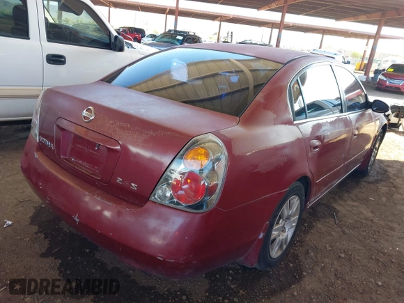2005 Nissan Altima 2.5 S with VIN 1N4AL11DX5C394623, listed as a IAAI auction lot 41907484 with 197,420 mi miles. Bid and sale history available at carsss.com. Image 4.